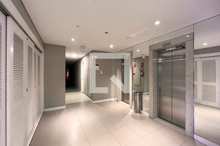 Apartamento à venda com 60m², 2 quartos e 1 vagaElevadores