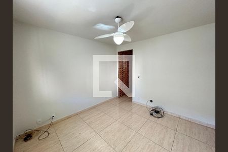 Sala de apartamento para alugar com 2 quartos, 48m² em Inhaúma, Rio de Janeiro