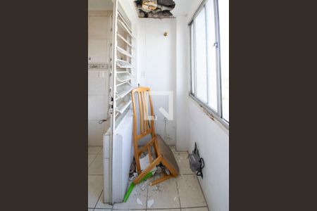 Apartamento para alugar com 61m², 2 quartos e sem vagaCozinha e Área de Serviço