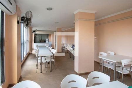 Apartamento para alugar com 61m², 2 quartos e sem vagaÁrea comum - Salão de festas