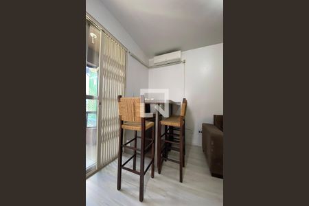 Sala de Jantar de apartamento à venda com 2 quartos, 69m² em Rondônia, Novo Hamburgo