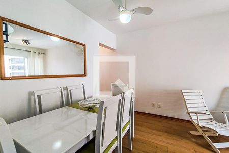 Sala de apartamento para alugar com 2 quartos, 99m² em Vila Suzana, São Paulo