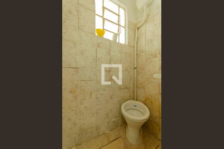 Casa à venda com 30m², 1 quarto e sem vagaBanheiro