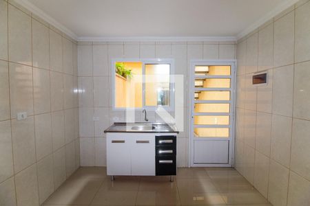Cozinha de casa para alugar com 1 quarto, 65m² em Vila Ivone, São Paulo