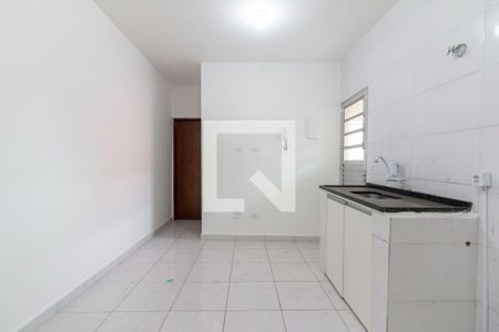 Sala/Cozinha de apartamento para alugar com 1 quarto, 42m² em Vila Cosmopolita, São Paulo