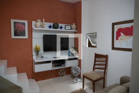 Sala de casa à venda com 2 quartos, 50m² em Gamboa, Rio de Janeiro