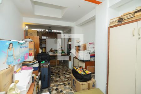 Casa à venda com 440m², 4 quartos e 4 vagasEscritório