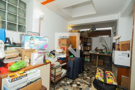 Casa à venda com 440m², 4 quartos e 4 vagasEscritório