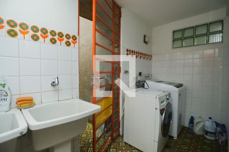 Casa à venda com 440m², 4 quartos e 4 vagasÁrea de Serviço