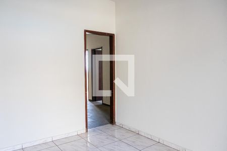Sala de casa para alugar com 3 quartos, 130m² em Nova Cachoeirinha, Belo Horizonte