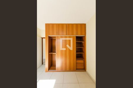 Quarto 1 de apartamento à venda com 3 quartos, 70m² em Grajaú, Belo Horizonte