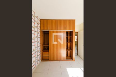 Quarto 2 de apartamento à venda com 3 quartos, 70m² em Grajaú, Belo Horizonte