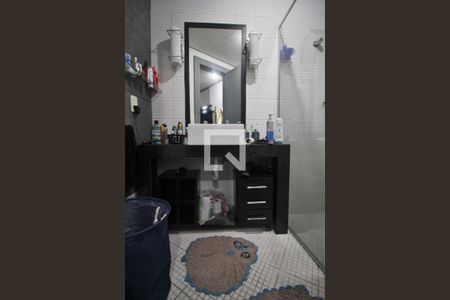 Banheiro da suíte de apartamento à venda com 1 quarto, 58m² em Jardim Ampliação, São Paulo