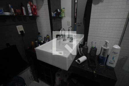 Apartamento à venda com 58m², 1 quarto e 2 vagasPia