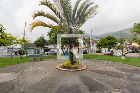 Casa de condomínio à venda com 270m², 3 quartos e sem vagaPraça