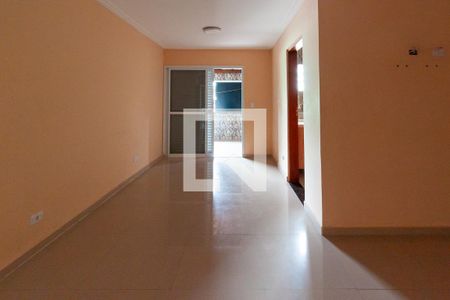 Casa à venda com 56m², 3 quartos e 1 vagaSuíte