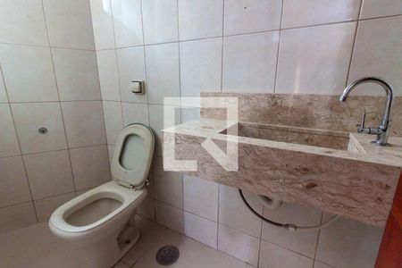Casa à venda com 56m², 3 quartos e 1 vagaLavabo