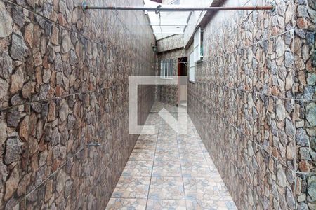 Casa à venda com 56m², 3 quartos e 1 vagaCorredor externo