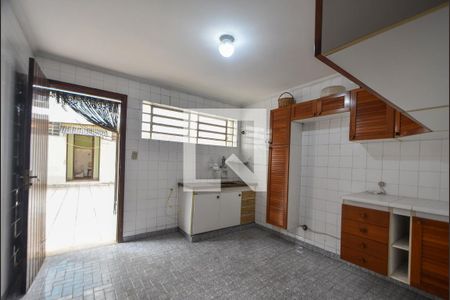 Casa à venda com 136m², 2 quartos e 2 vagasCozinha