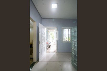 Casa à venda com 280m², 3 quartos e 3 vagasCorredor