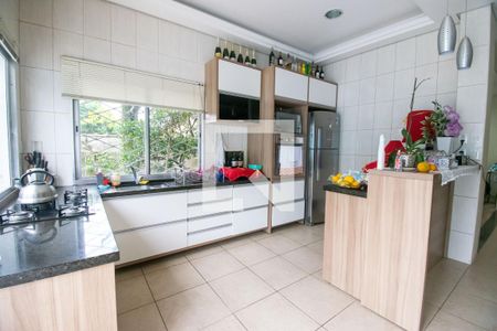 Casa à venda com 280m², 3 quartos e 3 vagasCozinha