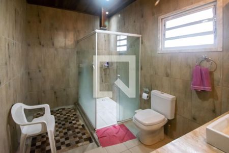 Casa à venda com 280m², 3 quartos e 3 vagasBanheiro da Suíte