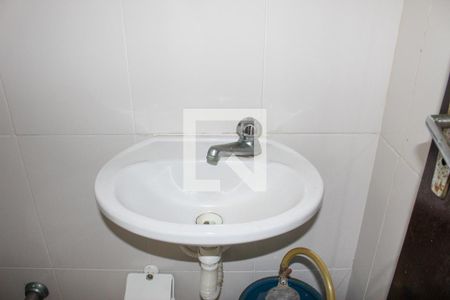 Apartamento para alugar com 75m², 2 quartos e 1 vaga Apartamento para alugar com 75m², 2 quartos e 1 vagaBanheiro de Serviço