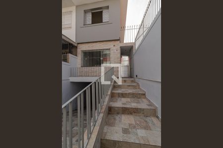 Casa para alugar com 150m², 2 quartos e 5 vagasEntrada