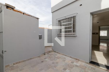 Casa para alugar com 150m², 2 quartos e 5 vagasQuintal