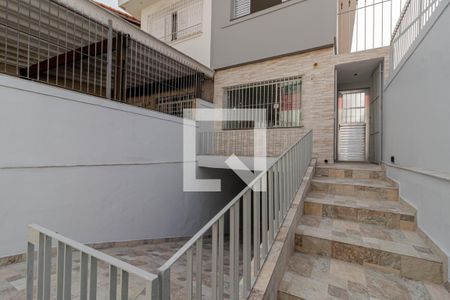 Casa para alugar com 150m², 2 quartos e 5 vagasEntrada