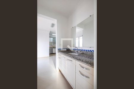 Banheiro de apartamento para alugar com 1 quarto, 40m² em Pompeia, São Paulo