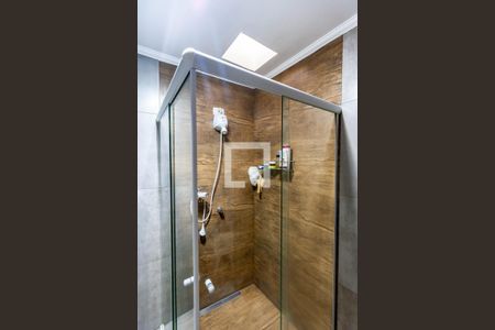 Apartamento à venda com 100m², 2 quartos e sem vagaBanheiro da Suíte