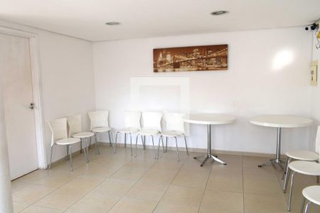 Apartamento à venda com 55m², 2 quartos e 1 vagaÁrea comum