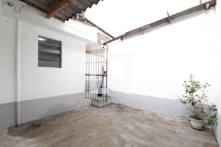 Casa à venda com 50m², 1 quarto e sem vaga Casa à venda com 50m², 1 quarto e sem vagaQuintal