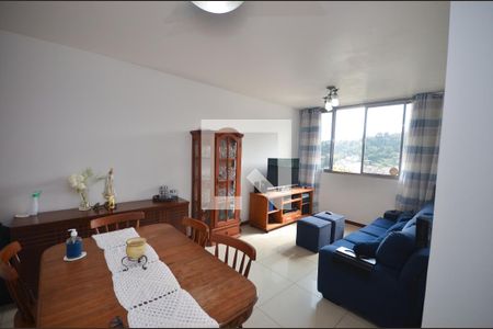 Sala de apartamento à venda com 3 quartos, 70m² em Santa Rosa, Niterói