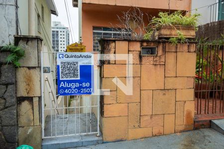 Casa para alugar com 50m², 1 quarto e sem vaga Casa para alugar com 50m², 1 quarto e sem vagaFachada