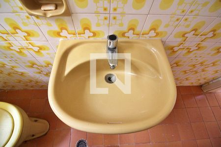 Casa à venda com 180m², 4 quartos e 2 vagasLavabo