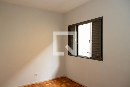 Casa à venda com 180m², 4 quartos e 2 vagas Casa à venda com 180m², 4 quartos e 2 vagasQuarto 2