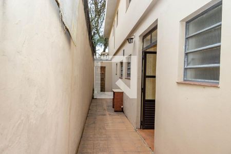 Casa à venda com 180m², 4 quartos e 2 vagas Casa à venda com 180m², 4 quartos e 2 vagasQuintal