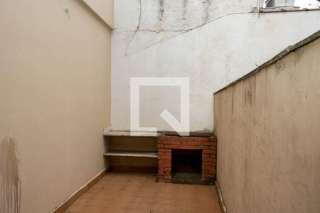 Casa à venda com 180m², 4 quartos e 2 vagas Casa à venda com 180m², 4 quartos e 2 vagasQuintal