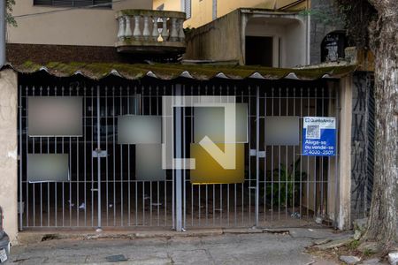 Casa à venda com 180m², 4 quartos e 2 vagas Casa à venda com 180m², 4 quartos e 2 vagasPlaquinha