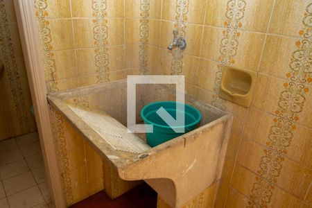 Casa à venda com 180m², 4 quartos e 2 vagas Casa à venda com 180m², 4 quartos e 2 vagasÁrea de Serviço