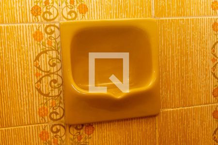 Casa à venda com 180m², 4 quartos e 2 vagas Casa à venda com 180m², 4 quartos e 2 vagasBanheiro de Serviço