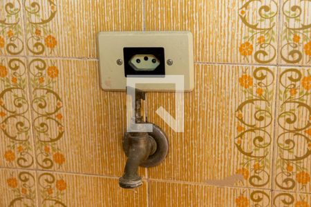 Casa à venda com 180m², 4 quartos e 2 vagas Casa à venda com 180m², 4 quartos e 2 vagasÁrea de Serviço