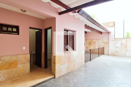 Casa à venda com 340m², 4 quartos e 6 vagasÁrea Externa