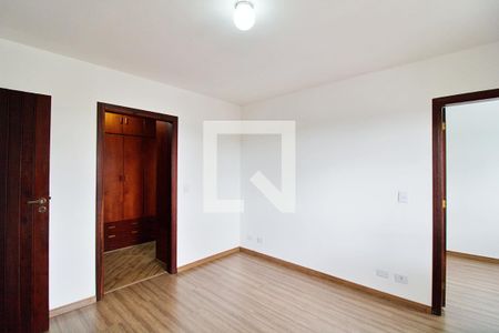 Casa à venda com 340m², 4 quartos e 6 vagasSuíte