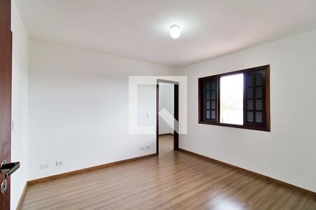 Casa à venda com 340m², 4 quartos e 6 vagasSuíte
