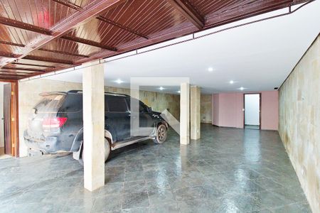 Casa à venda com 340m², 4 quartos e 6 vagasGaragem