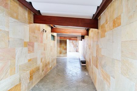 Casa à venda com 340m², 4 quartos e 6 vagasÁrea Externa