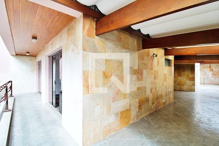 Casa à venda com 340m², 4 quartos e 6 vagasÁrea Externa